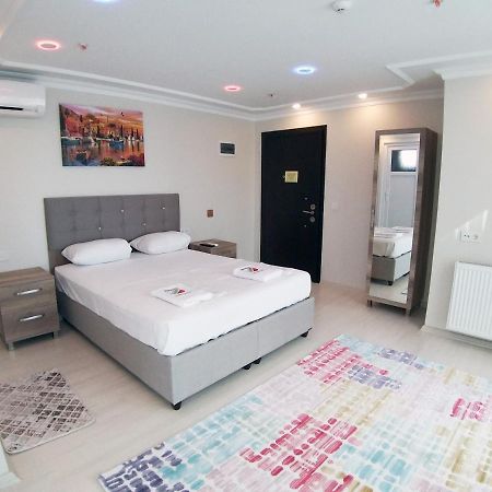 Golden Fish Hotel Батуми Экстерьер фото